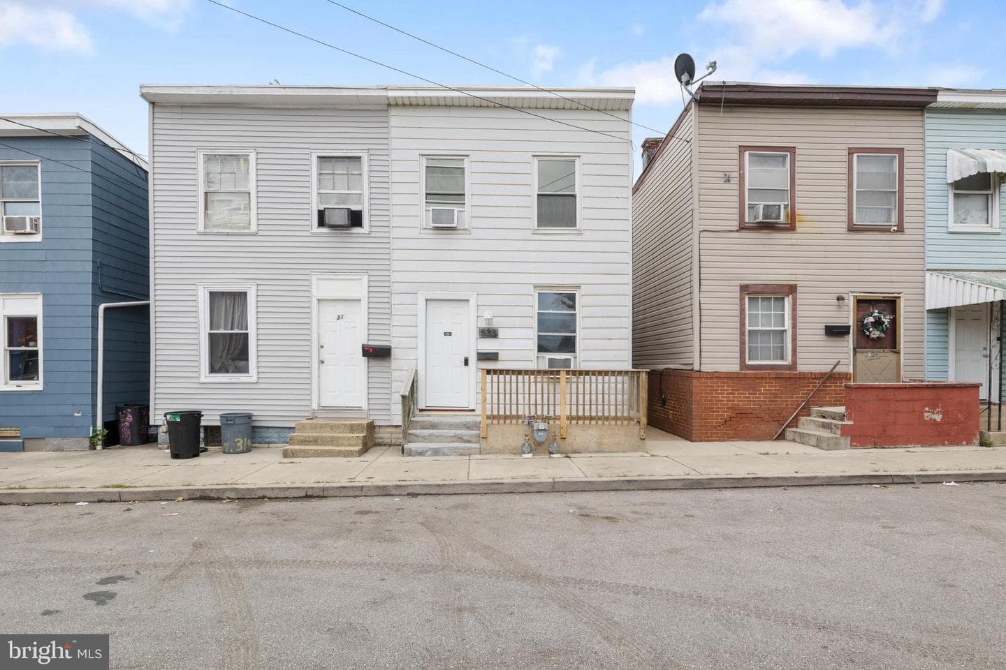 533 Vander Avenue photo 1