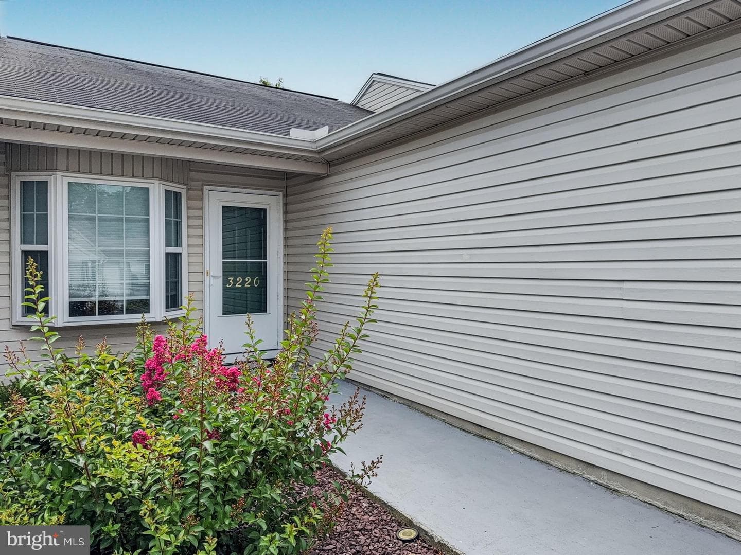 3220 Hub Court photo 1