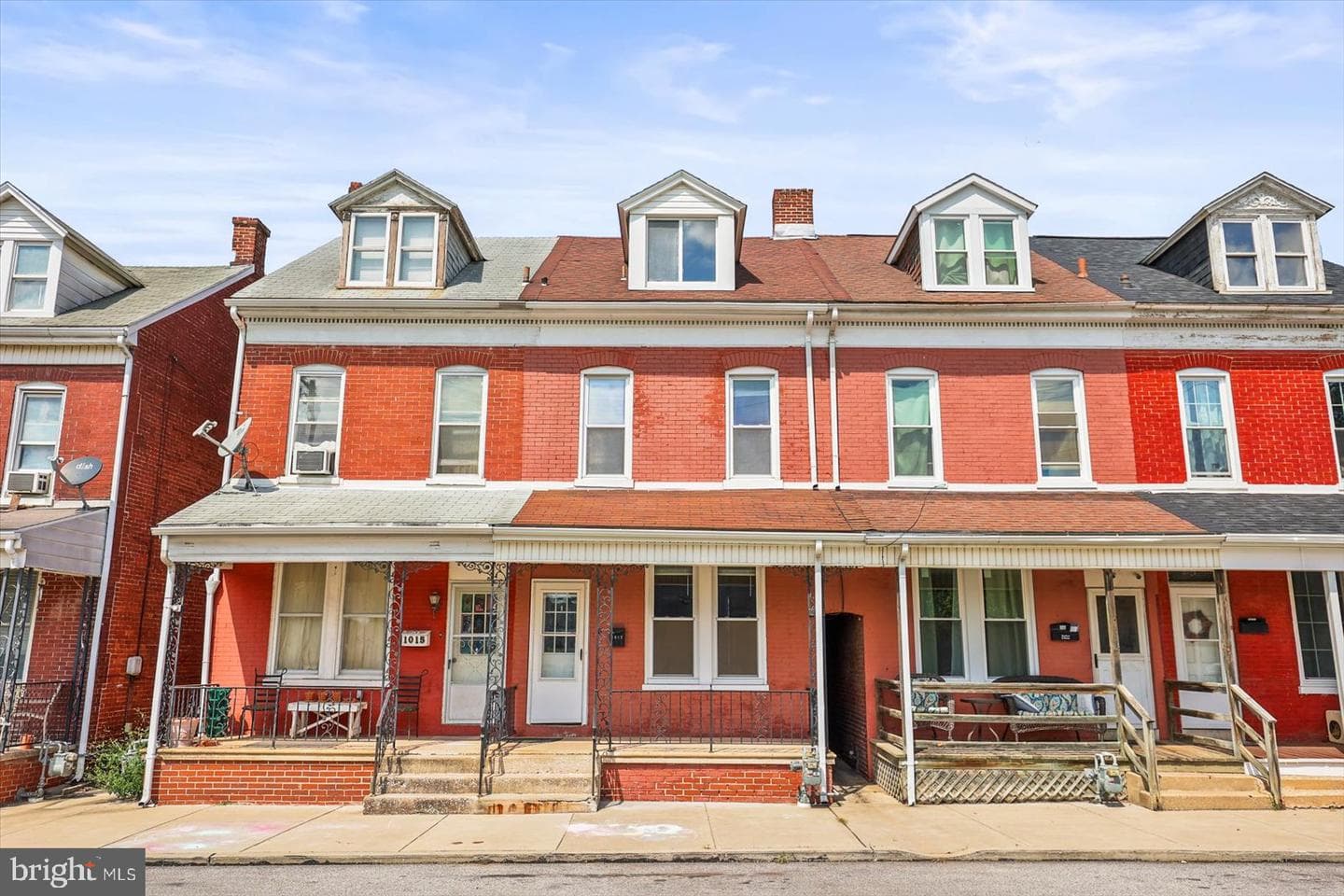 1017 Hay Street photo 1