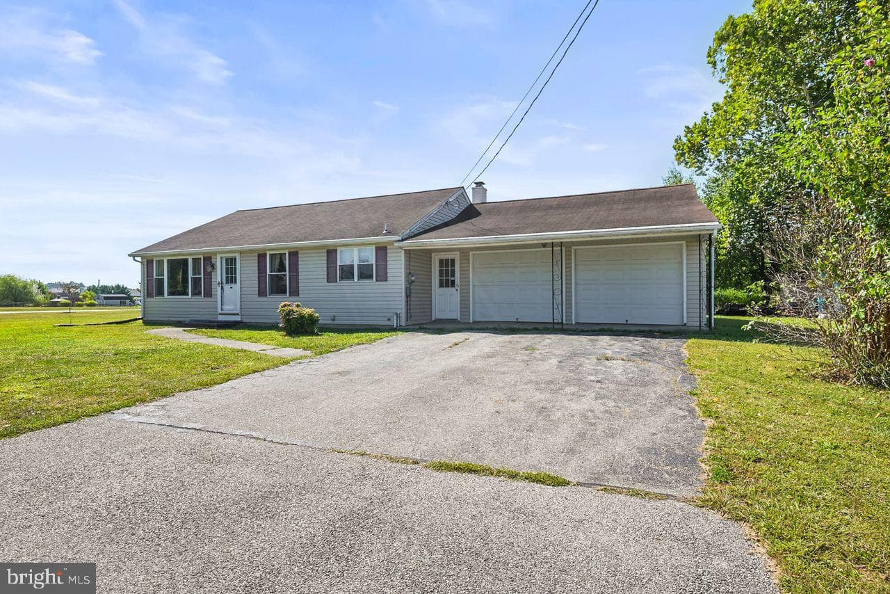 400 Fairview Drive photo 1