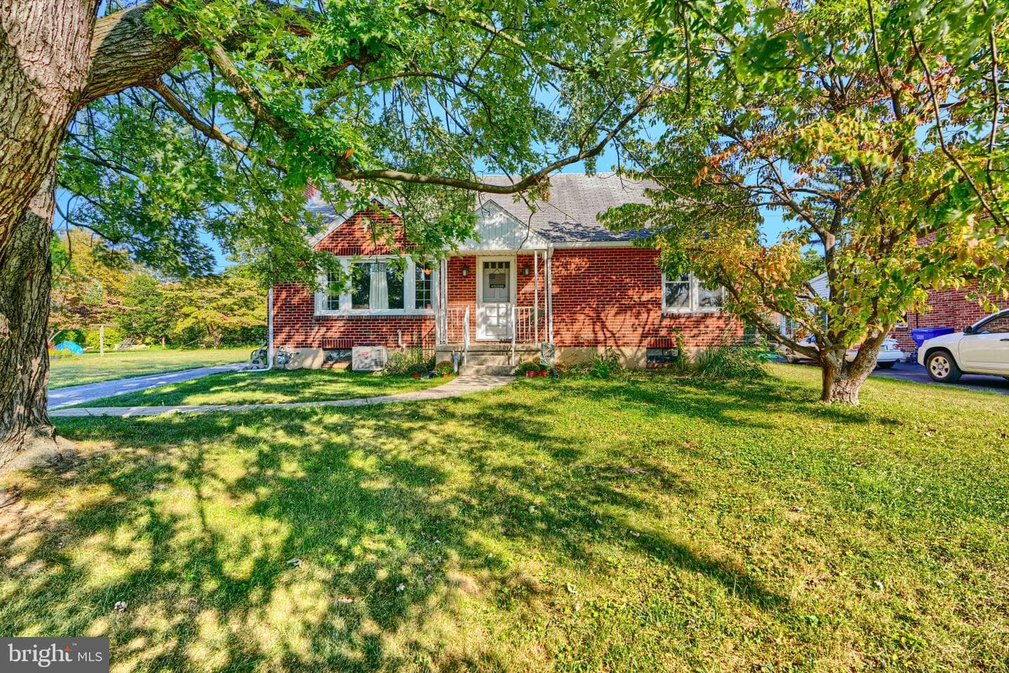 741 S Russell Street photo 1