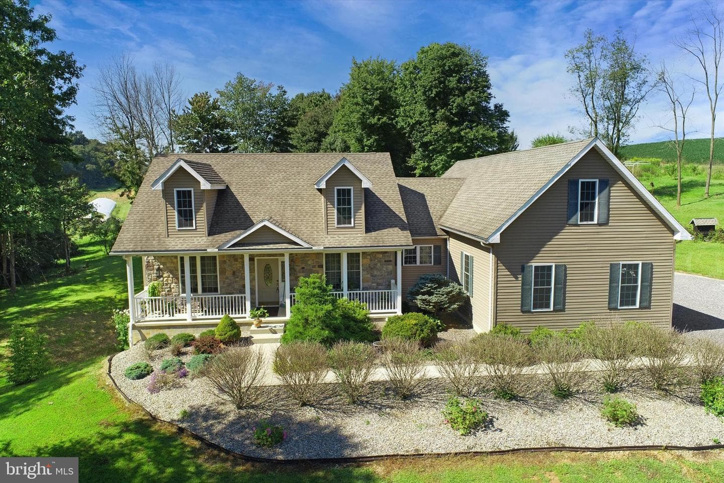 146 Richardson Road photo 1