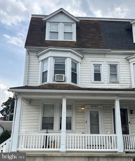 58 E Railroad Street photo 1
