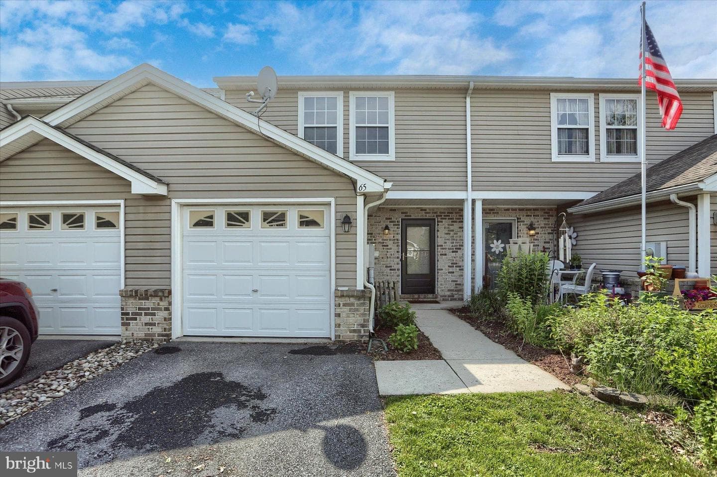 65 Clemens Drive photo 1