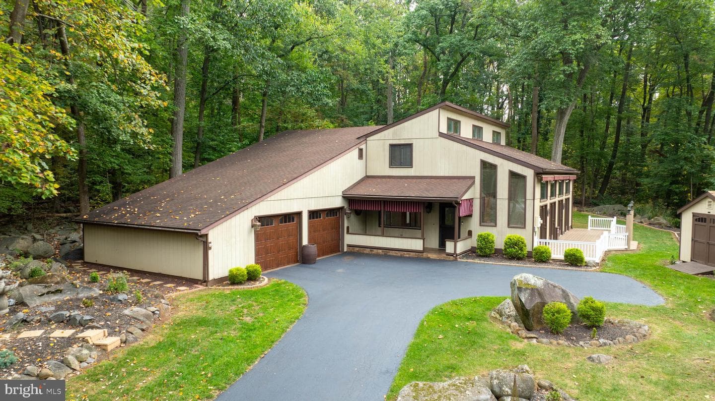 55 Deardorff Drive photo 1
