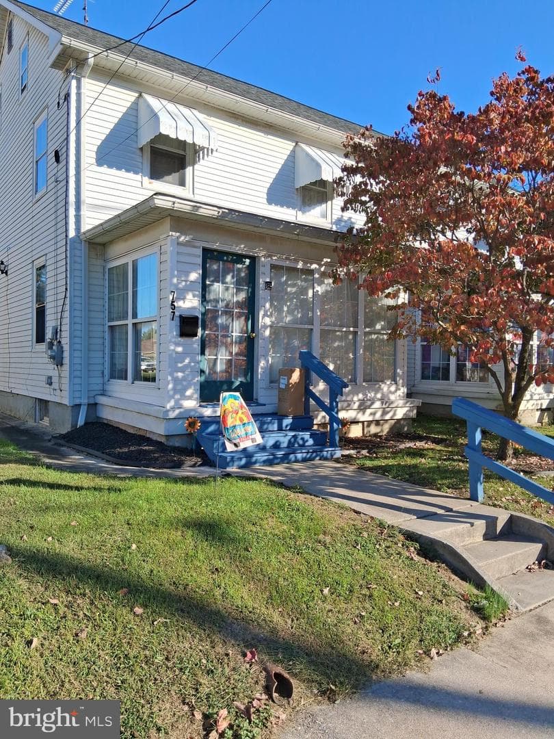 755 Broadway photo 1
