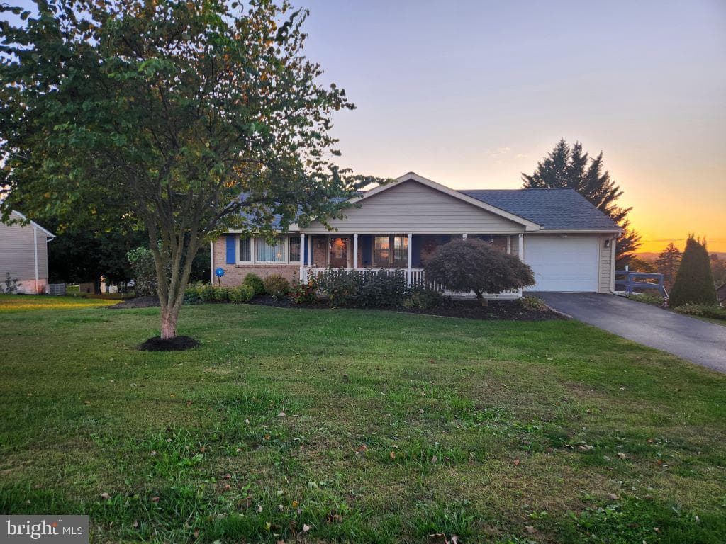 6 Lakeview Drive photo 1