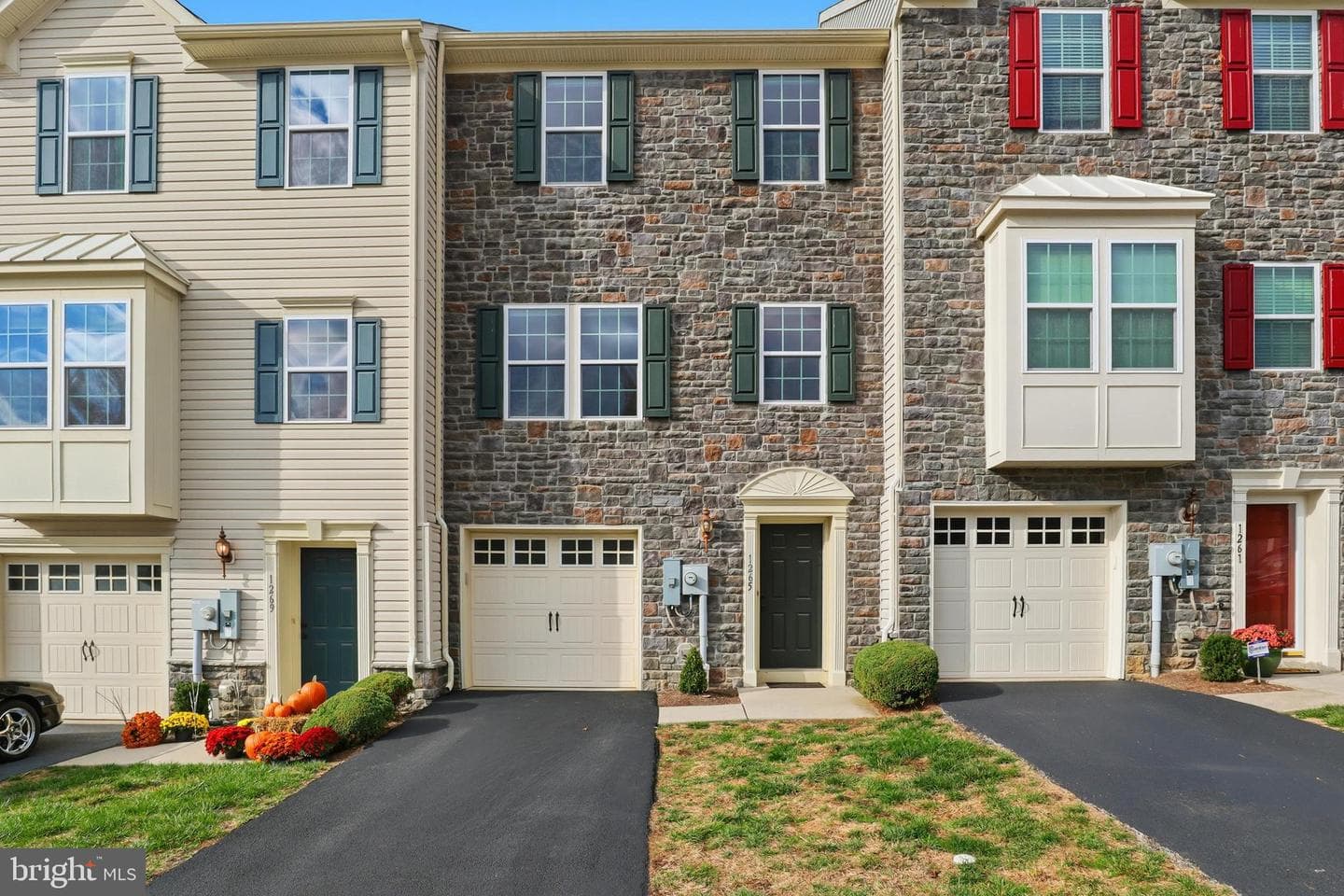 1265 Stonehaven Way #82 photo 1