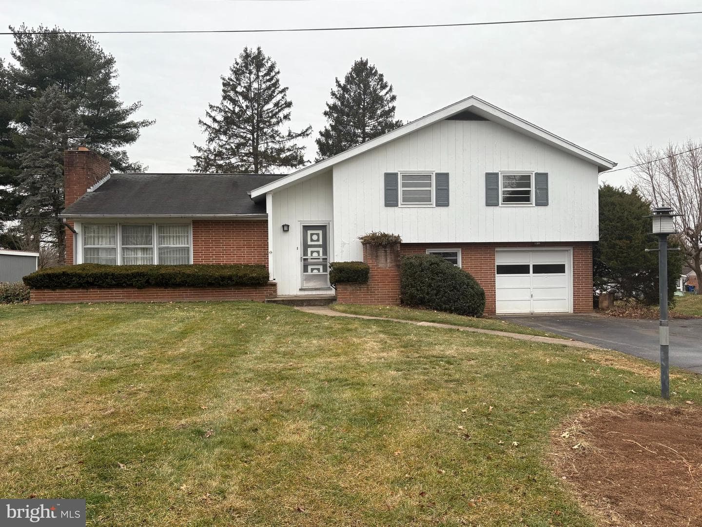 2330 Birch Road photo 1