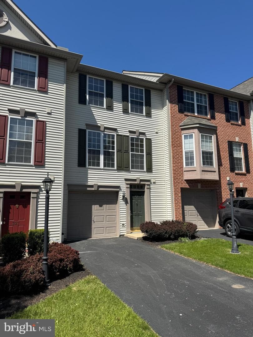 229 Wheatfield Way #76c photo 1