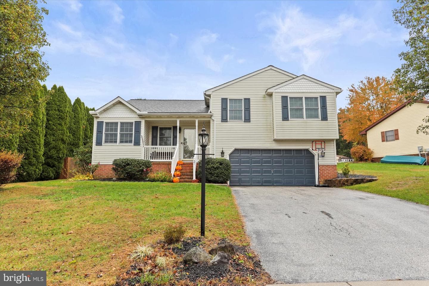 37 Magnolia Lane photo 1