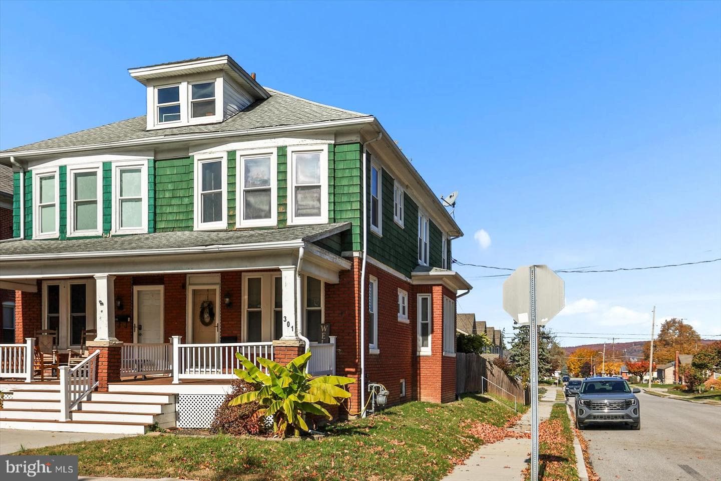 301 4th Street photo 1