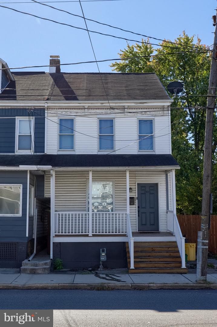 866 E Prospect Street photo 1