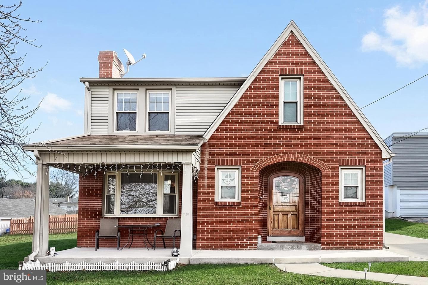 3069 N George Street photo 1