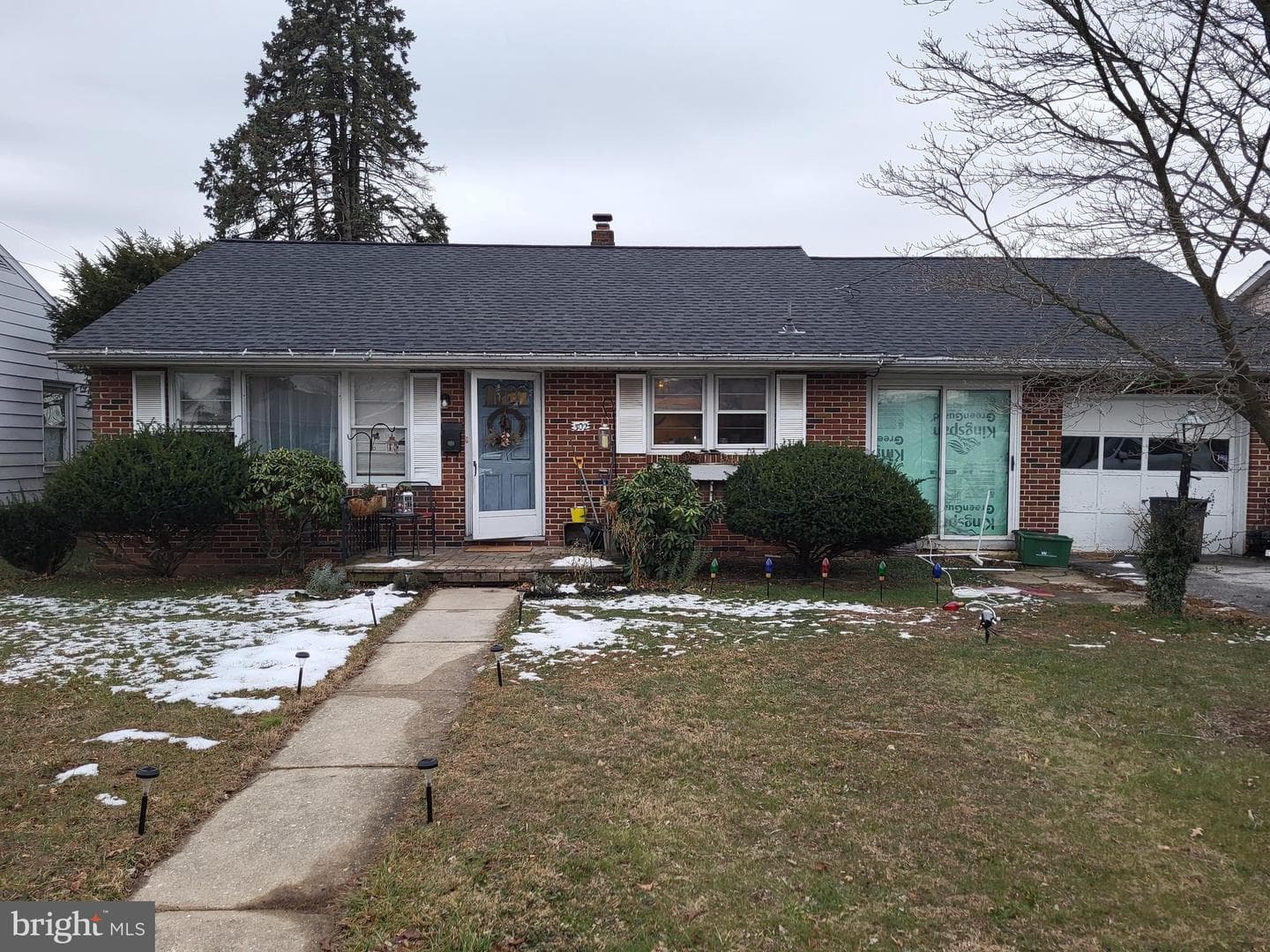 302 Diller Road photo 1