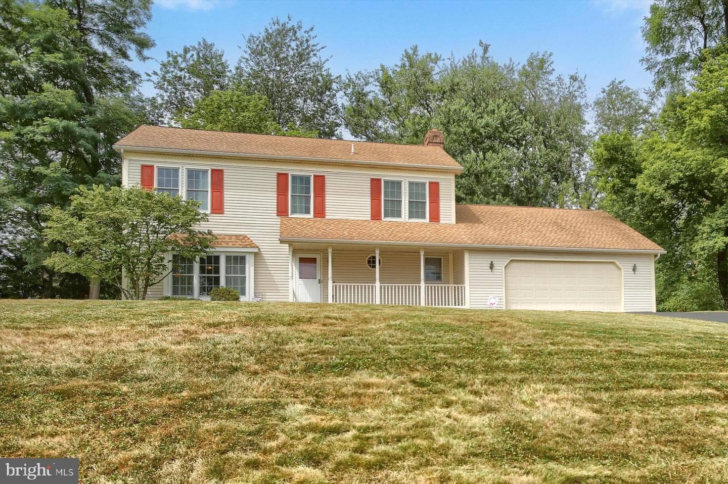 319 Hillcrest Drive photo 1