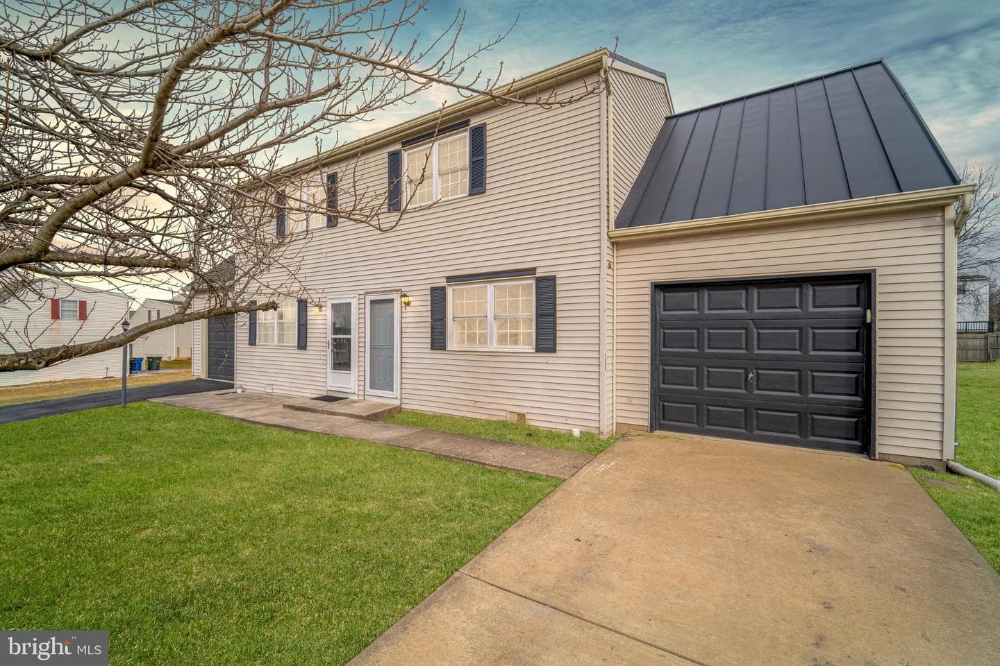 1640 Blue Jay Drive photo 1
