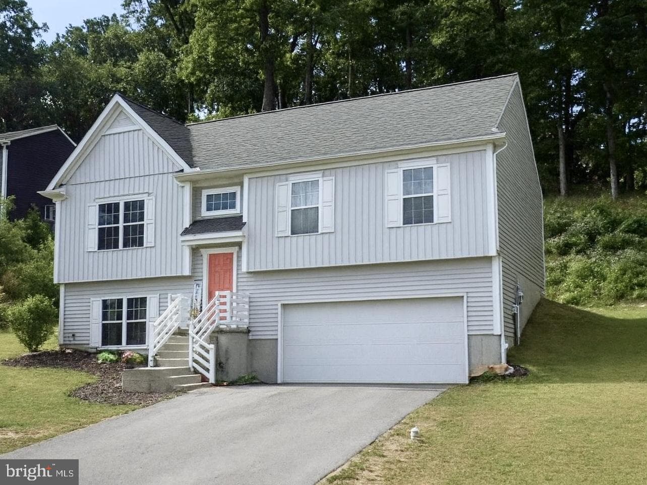620 Woodside Road photo 1
