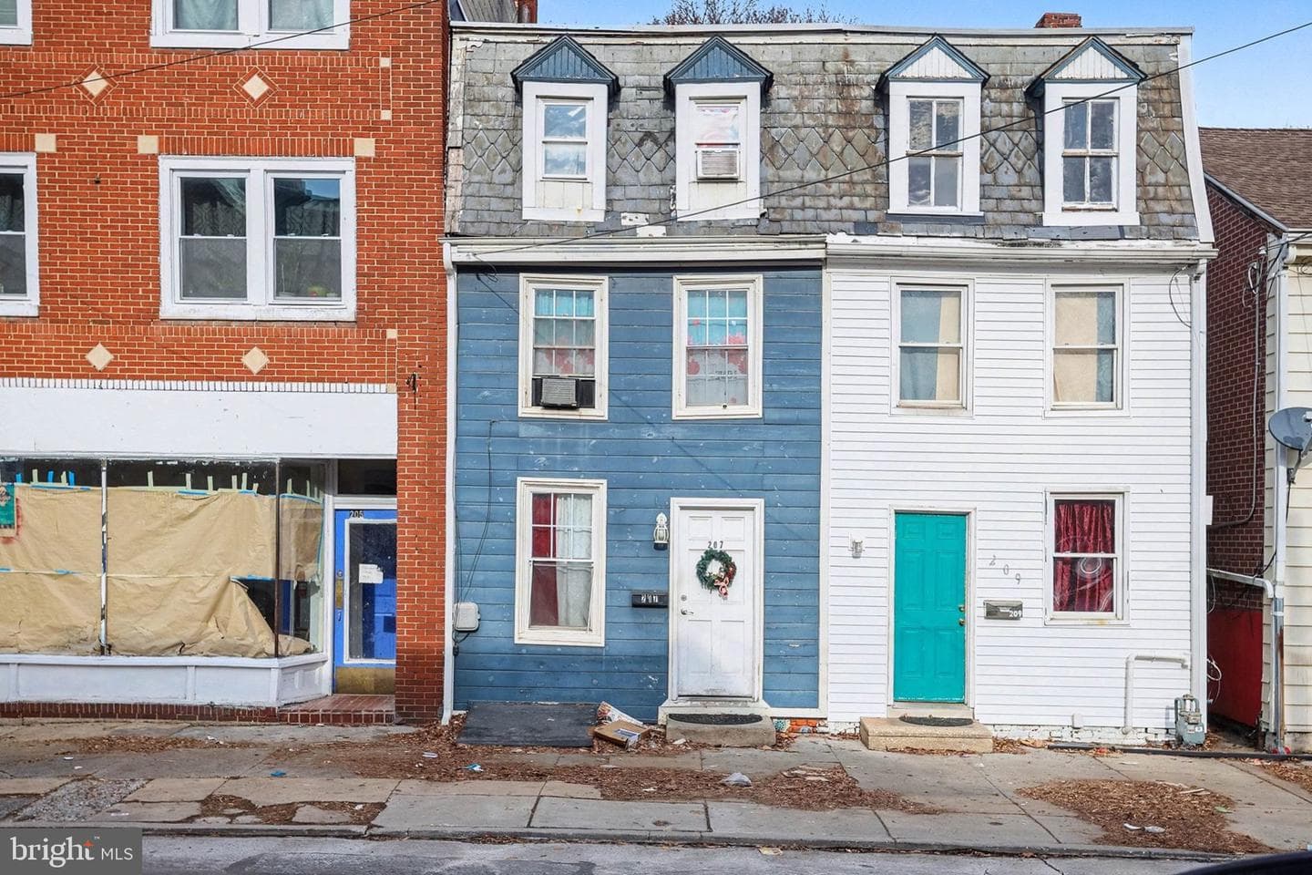 207 E Philadelphia Street photo 1