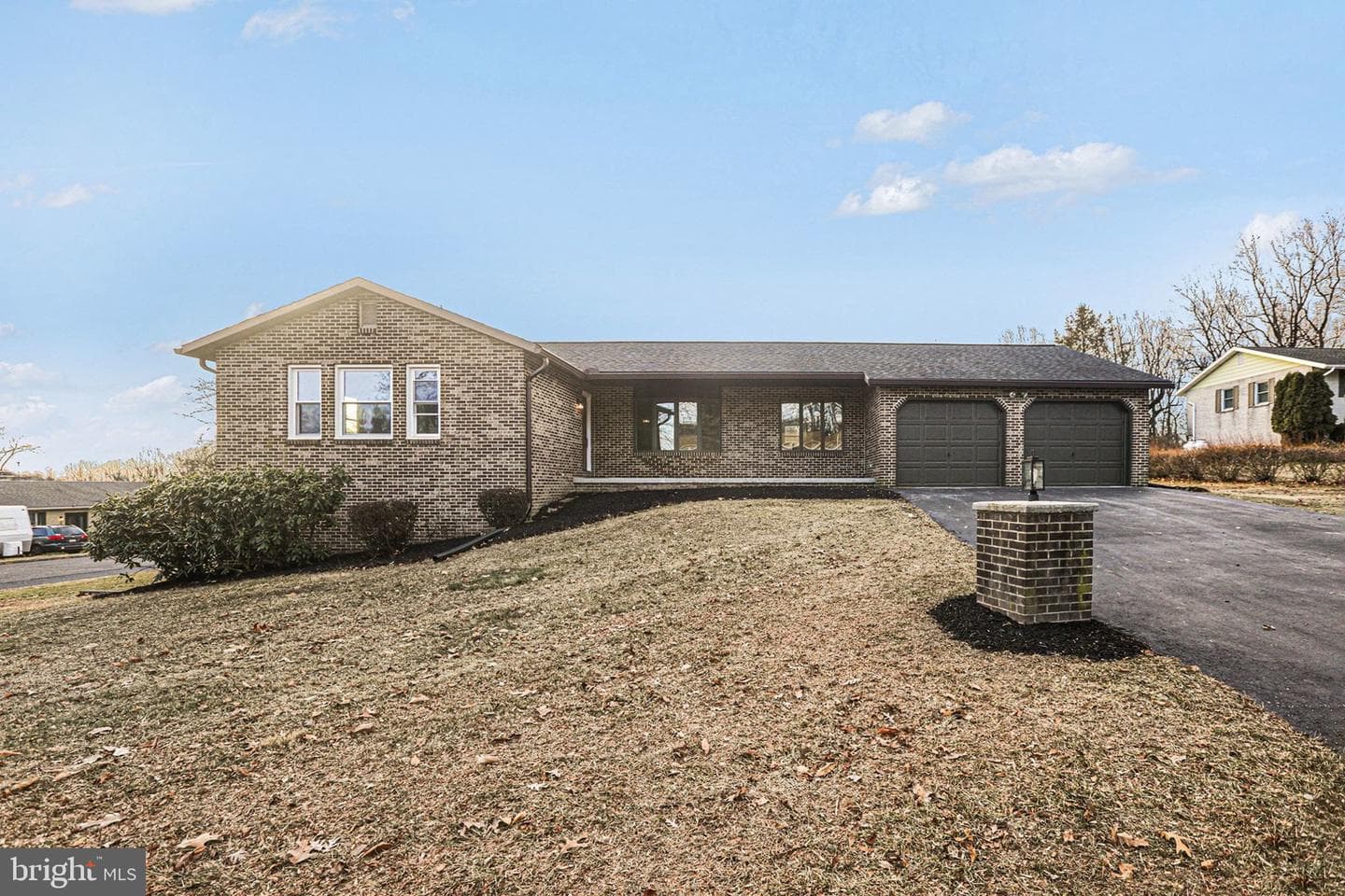 752 Collina Drive photo 1