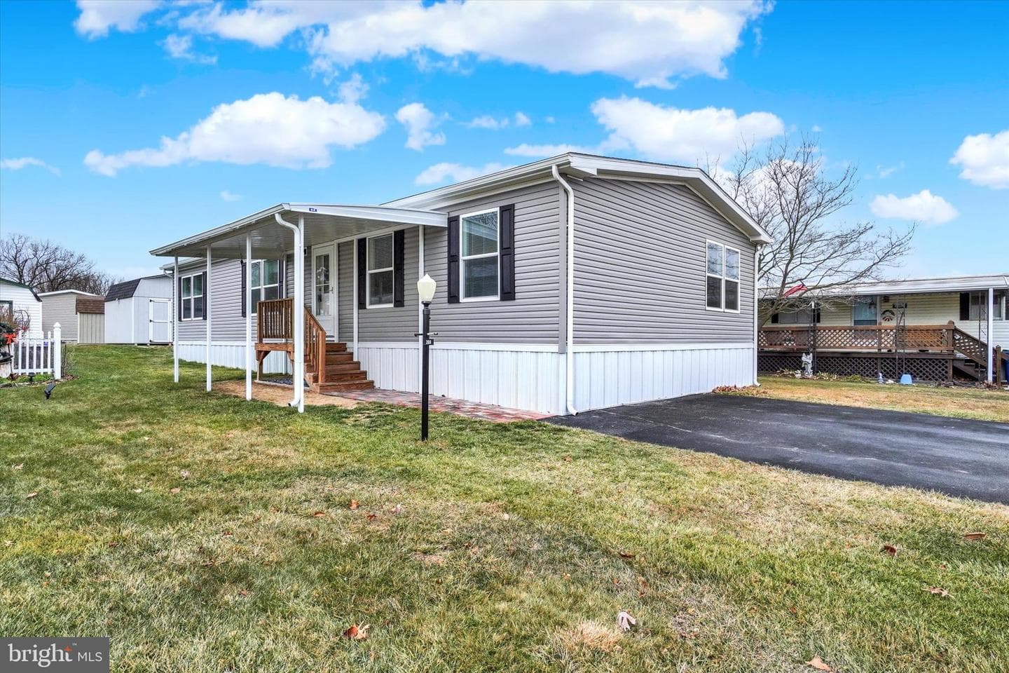208 Country Ridge Drive photo 1
