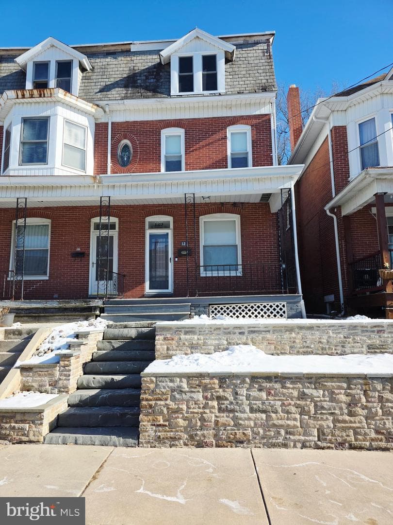 125 S Walnut Street photo 1