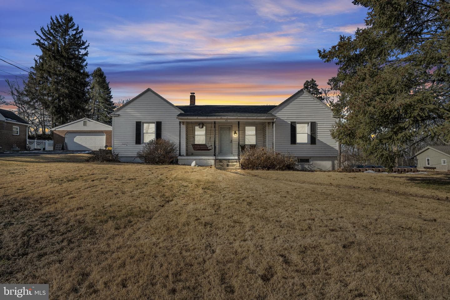 451 Lewisberry Road photo 1