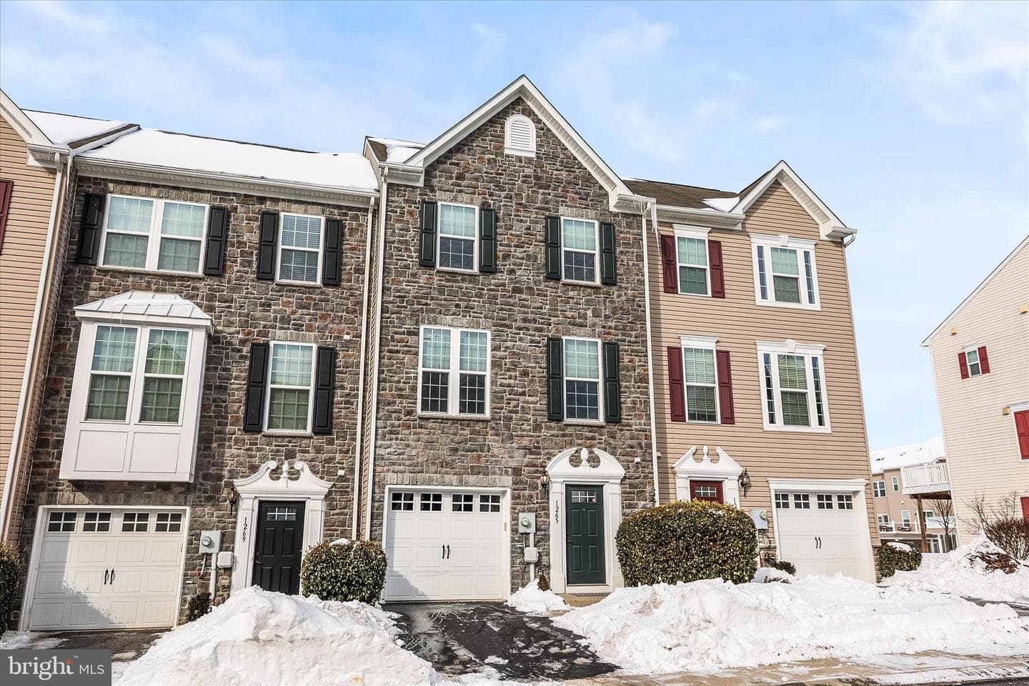 1265 Elderslie Lane photo 1