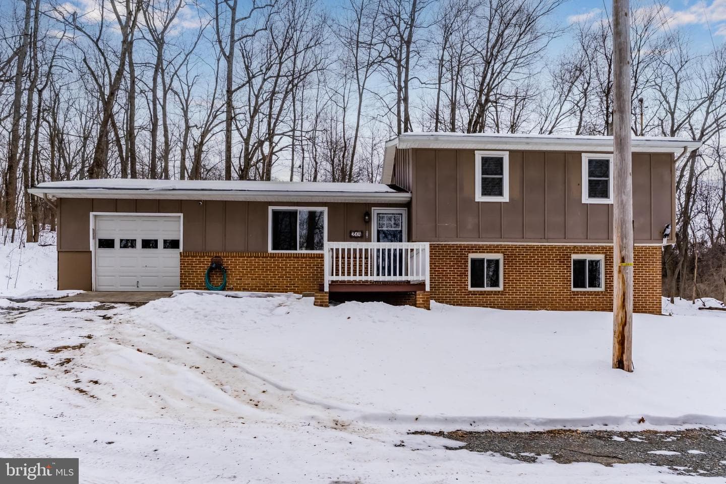 214 W Ridge photo 1