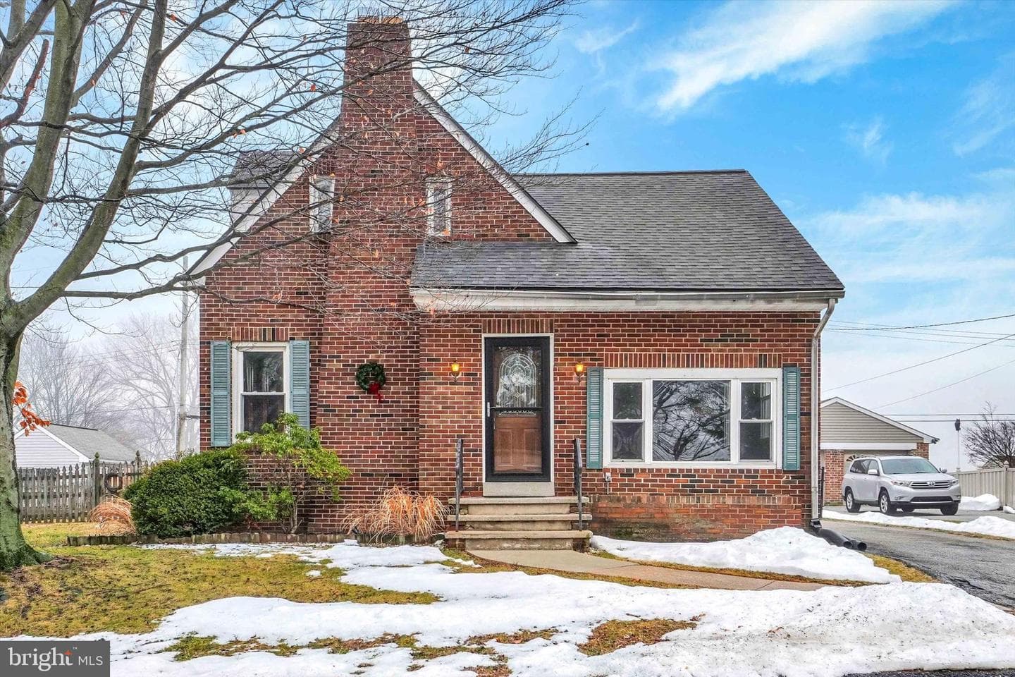 872 Grandview Road photo 1