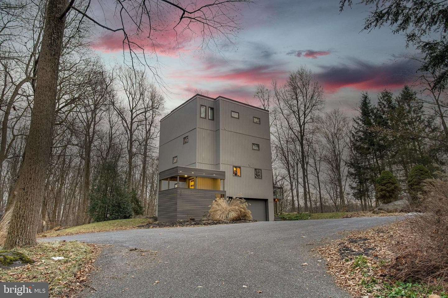 800 Garriston Road photo 1