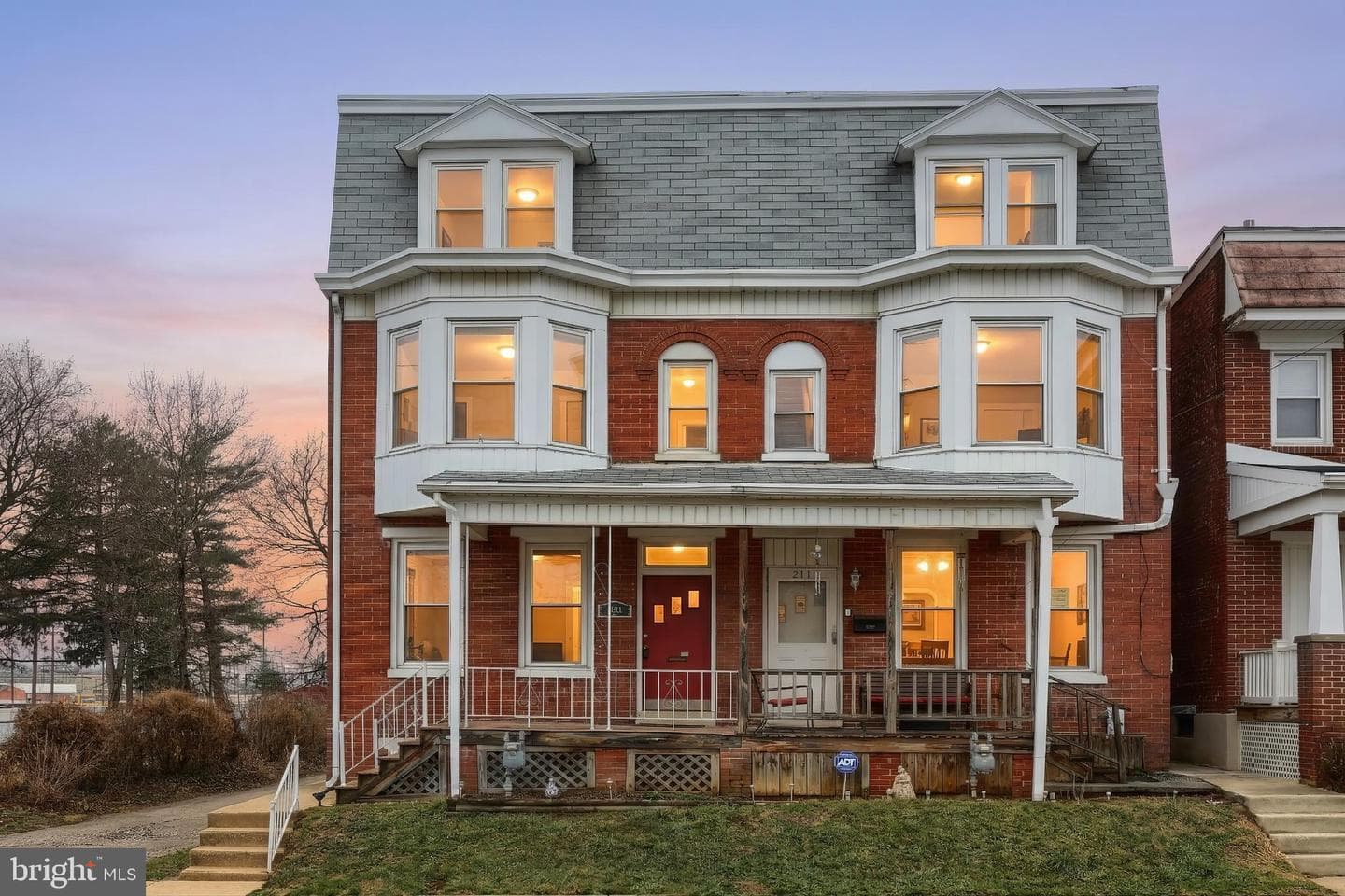213 Parkway Boulevard photo 1