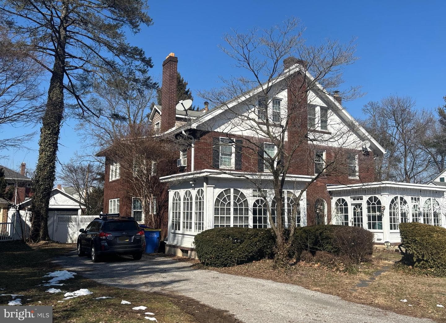 523 Country Club Road photo 1