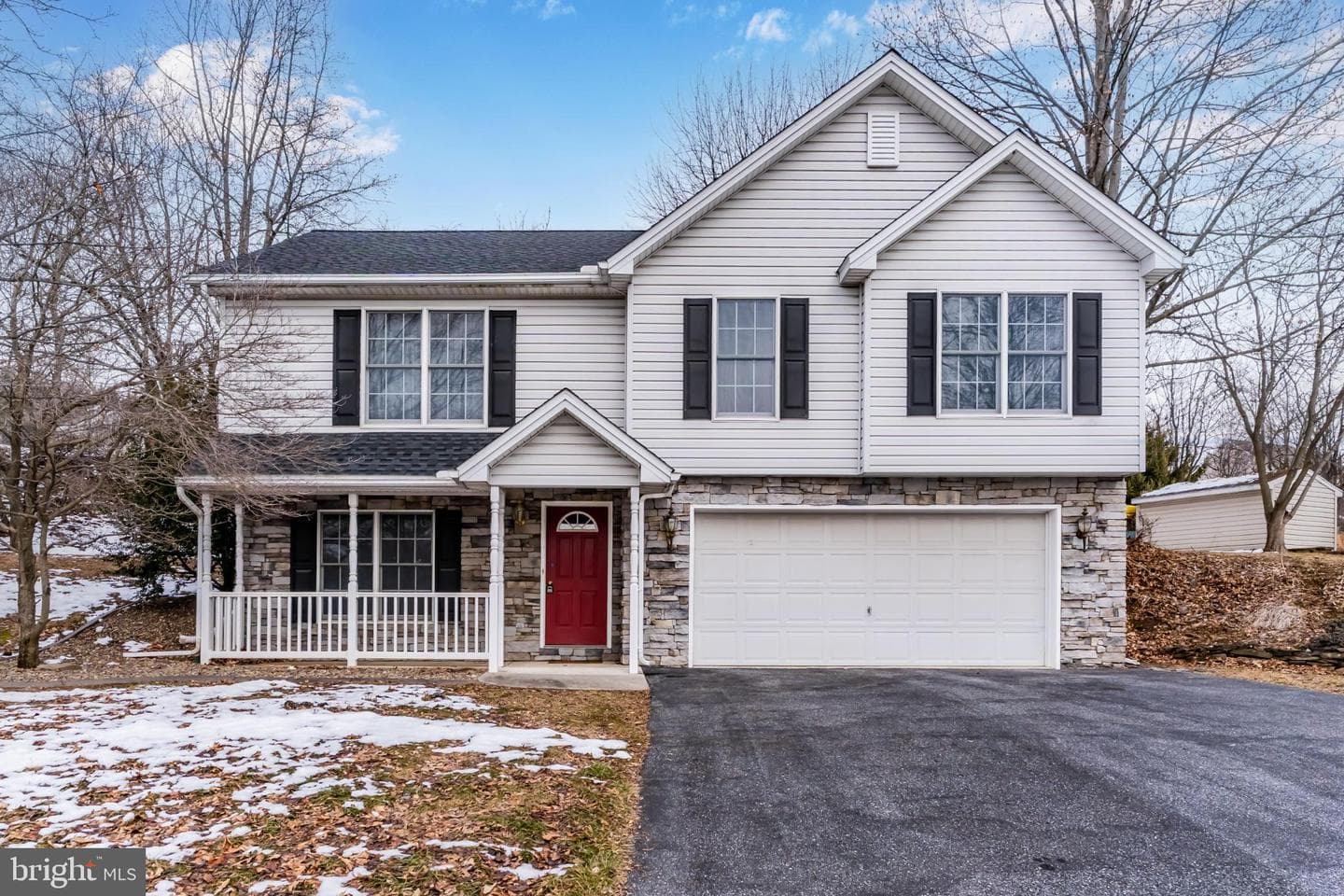 404 Valley View Circle