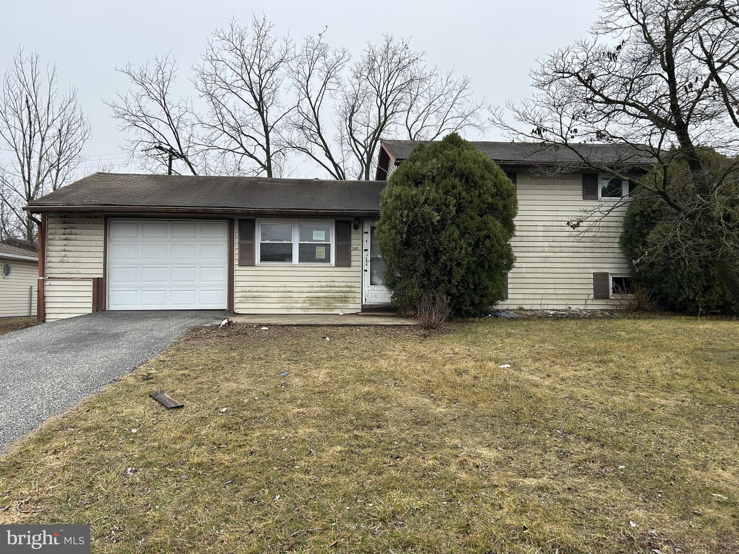 3140 Lark Drive photo 1