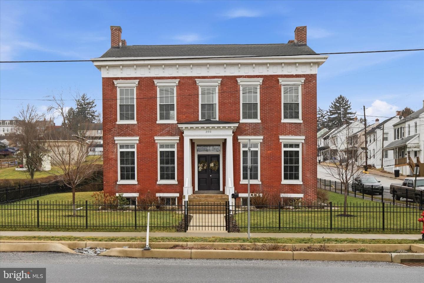 302 S Front Street photo 1