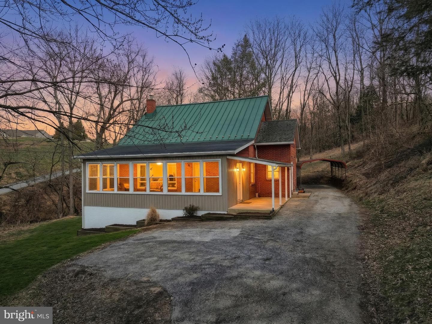 905 Chambers Road