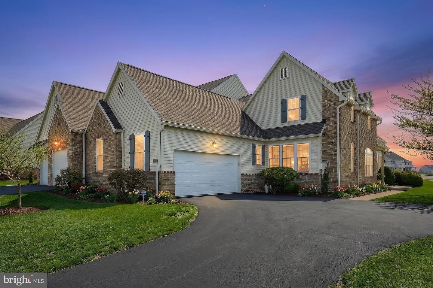 1100 Turnberry Lane photo 1