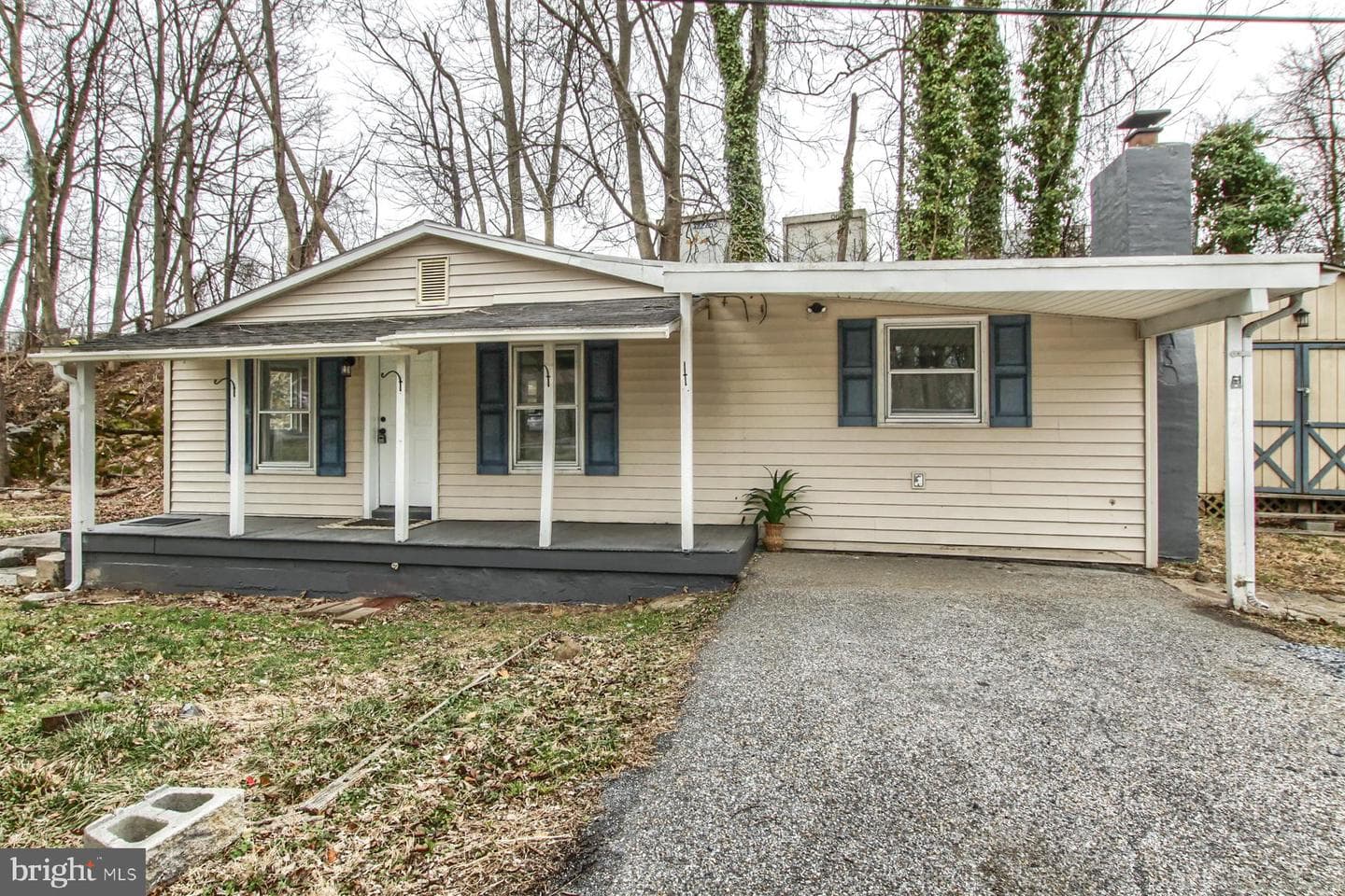 217 Limekiln Road photo 1
