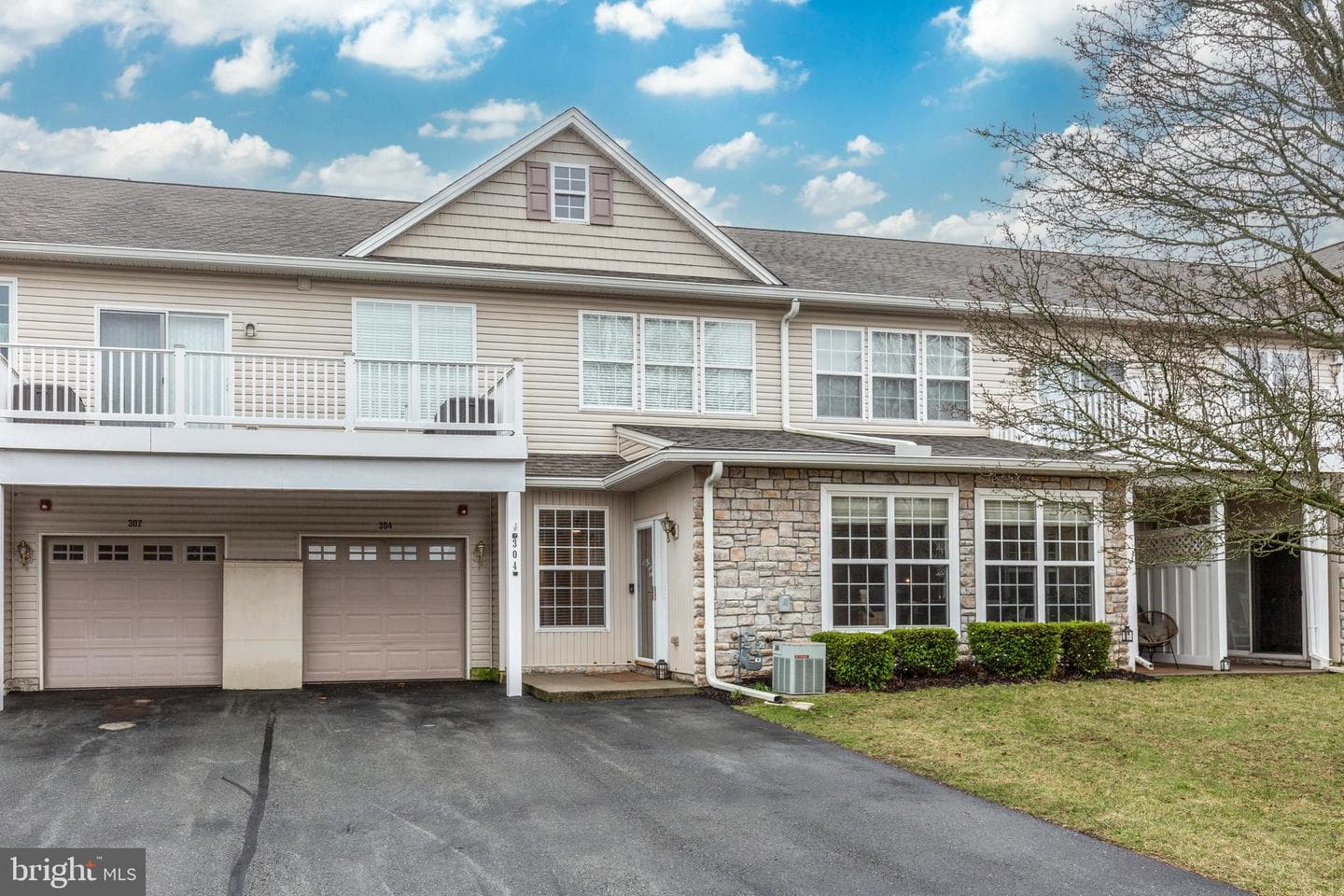 304 N Marshview Road #304