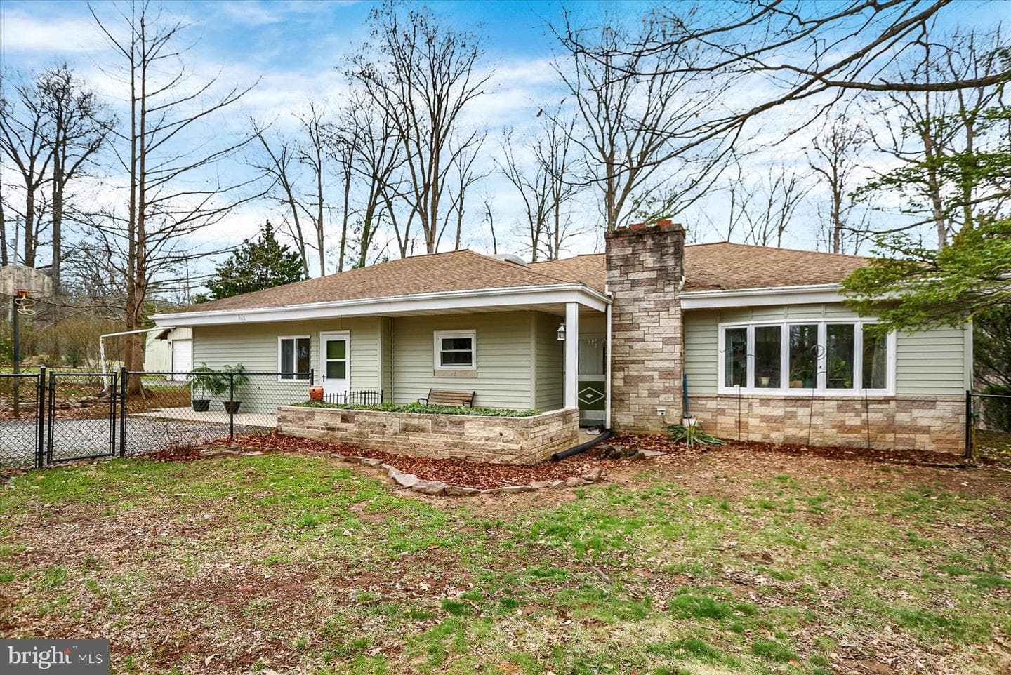 160 Kennedy Lane photo 1