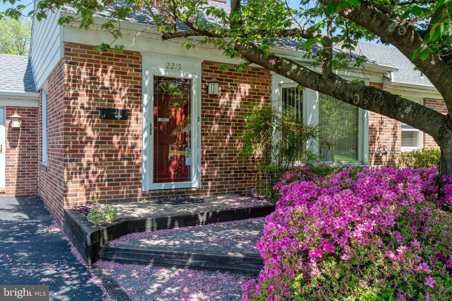 2215 Dixie Drive