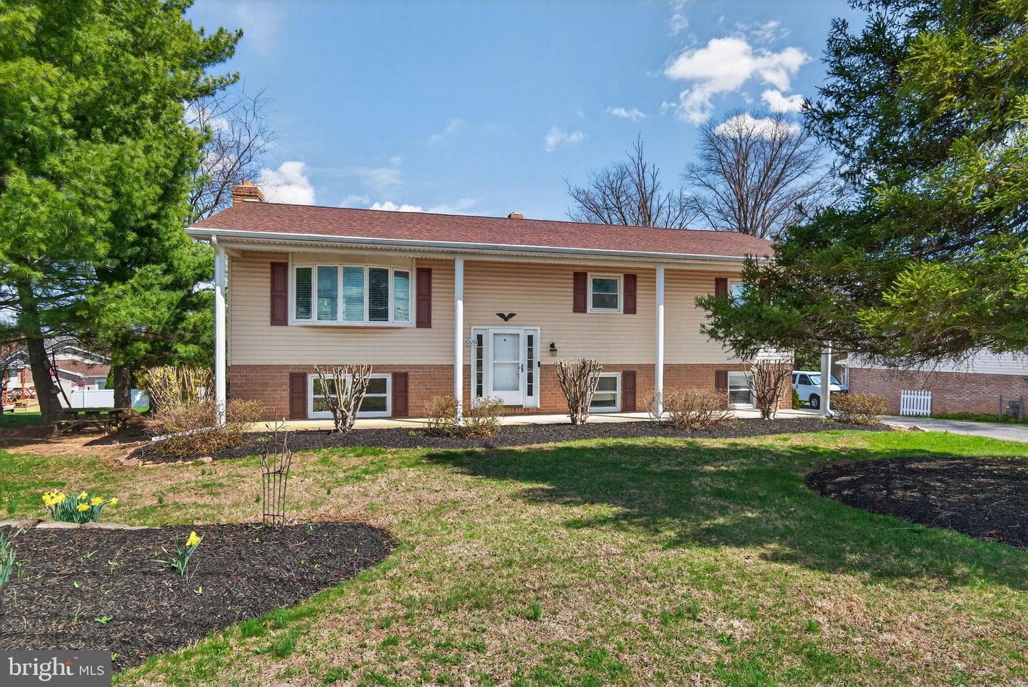 2733 Vireo Road