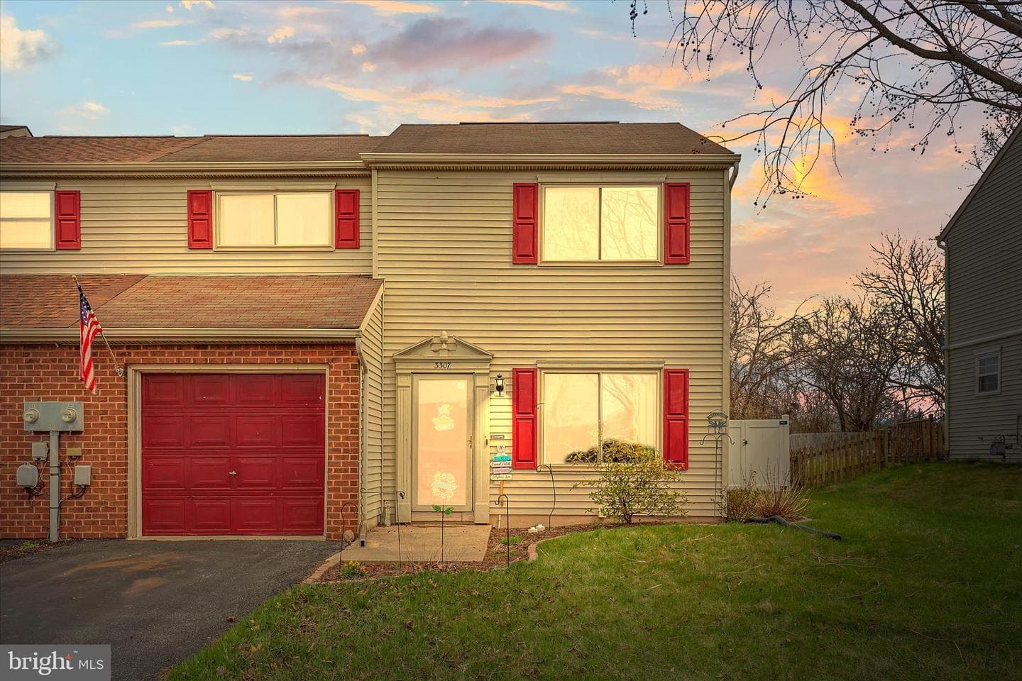 3307 Glen Hollow Drive