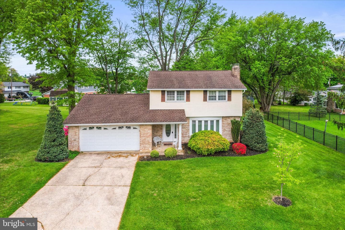 1884 Ebony Drive