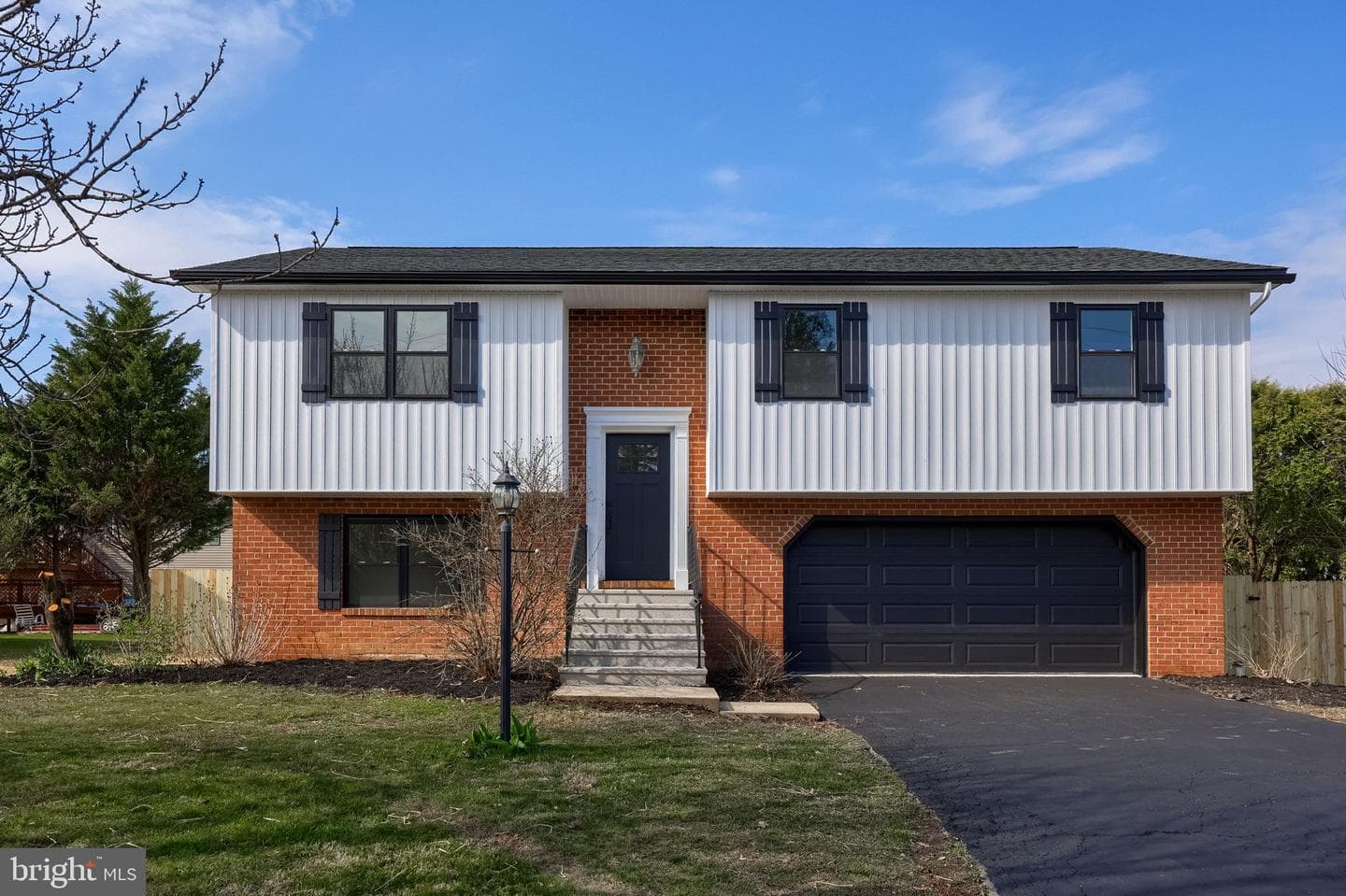 310 Kendale Road photo 1