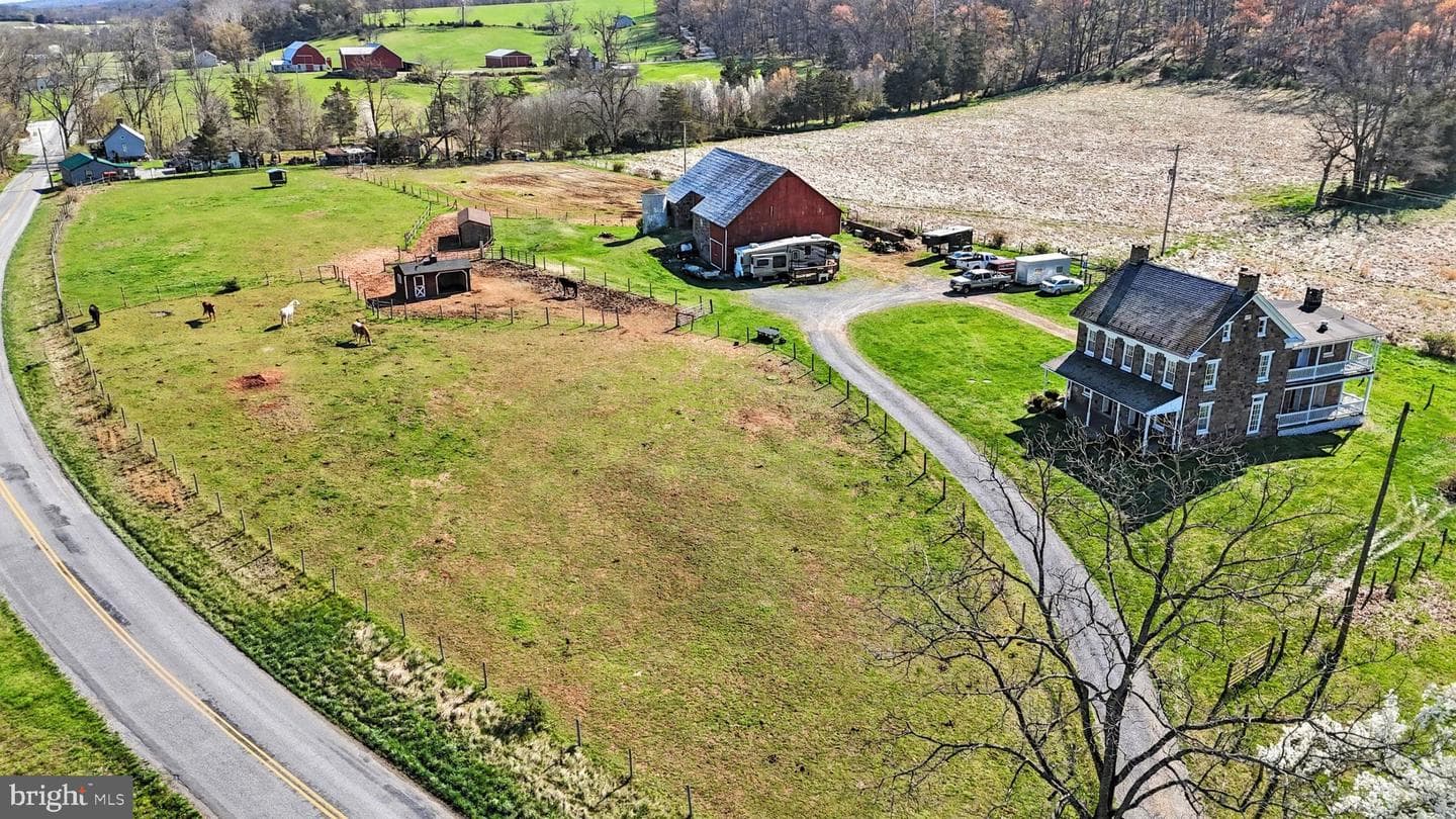 252 Bermudian Church Road photo 1