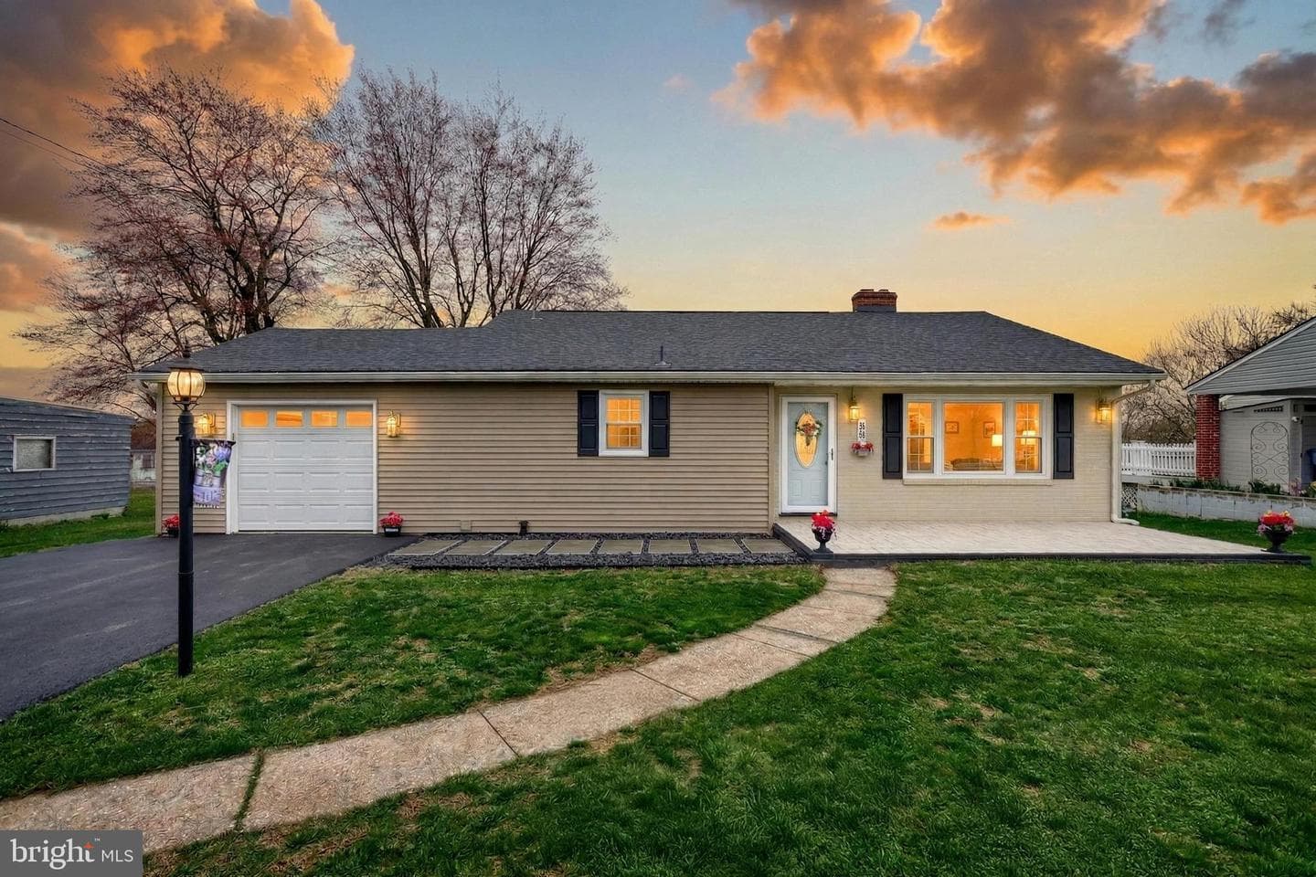 1312 Whiteford Road photo 1