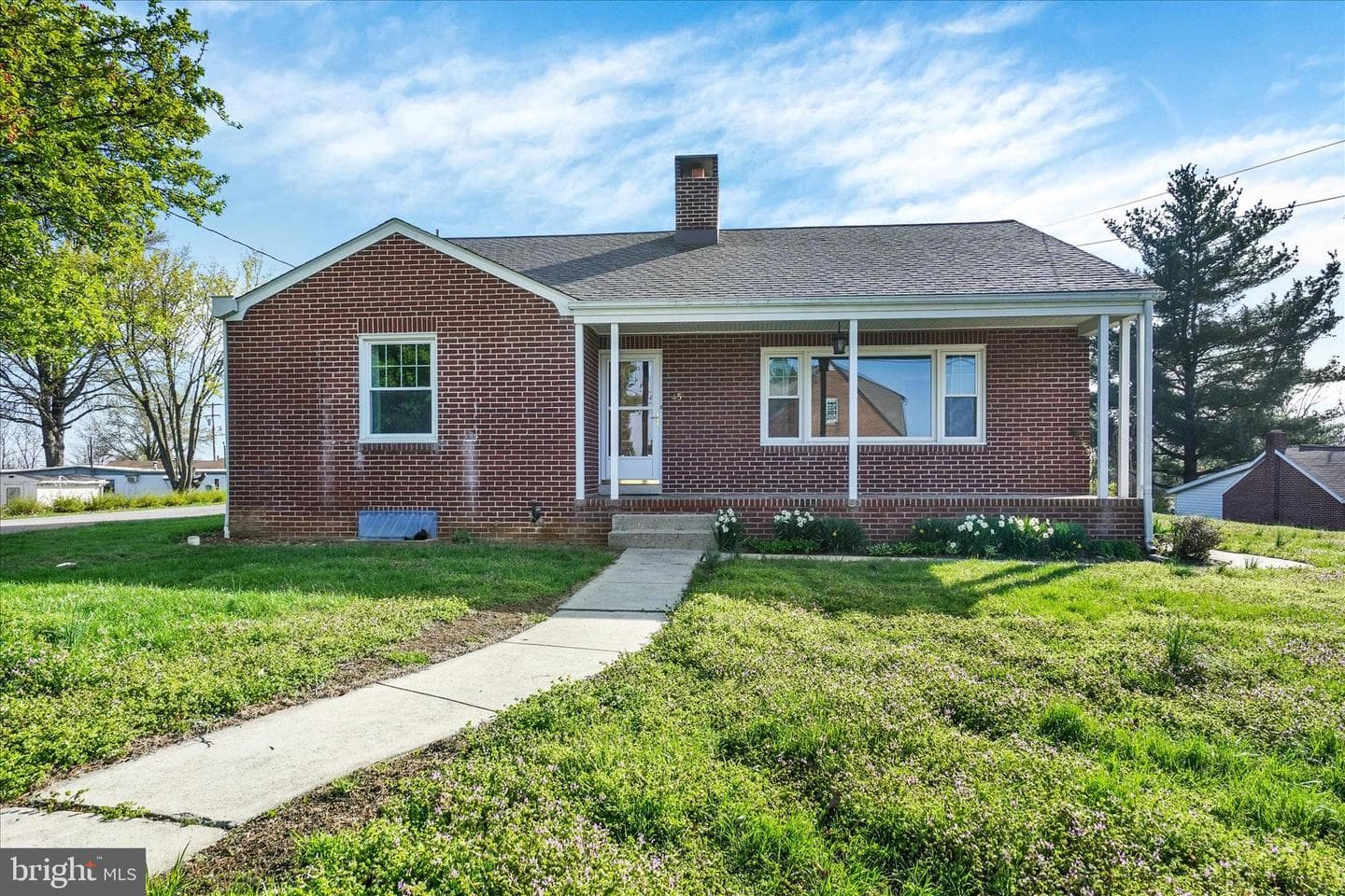 45 N Alwine Avenue photo 1