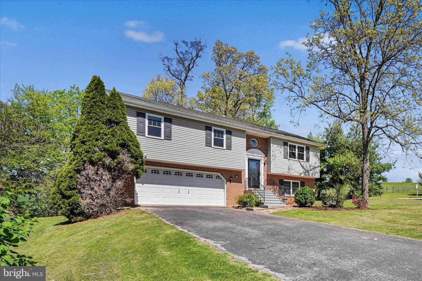 301 Larkin Drive